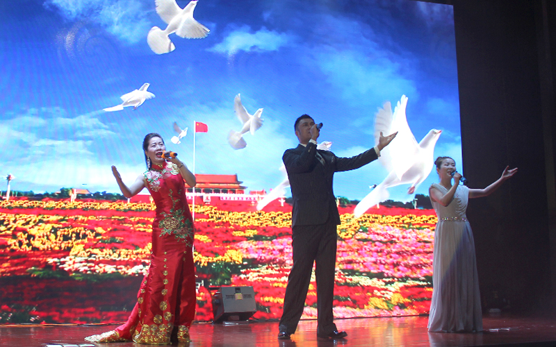 紅歌.jpg 紅歌.jpg