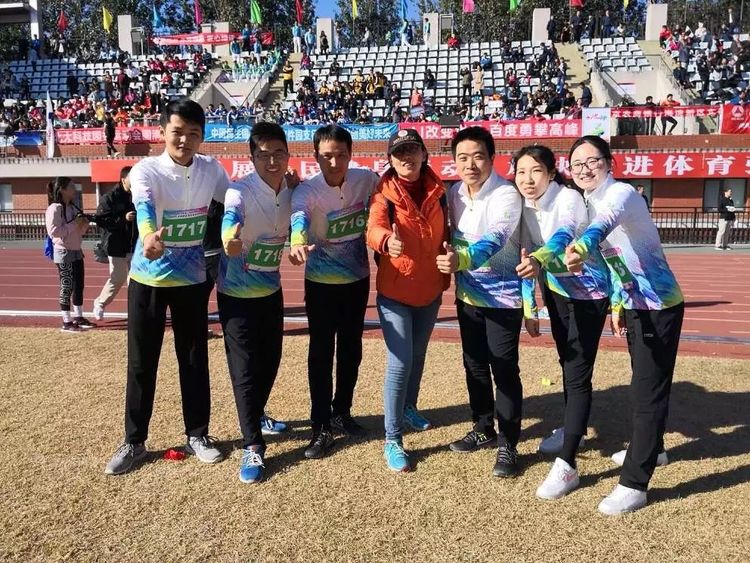 毛毛蟲1.jpg 毛毛蟲1.jpg